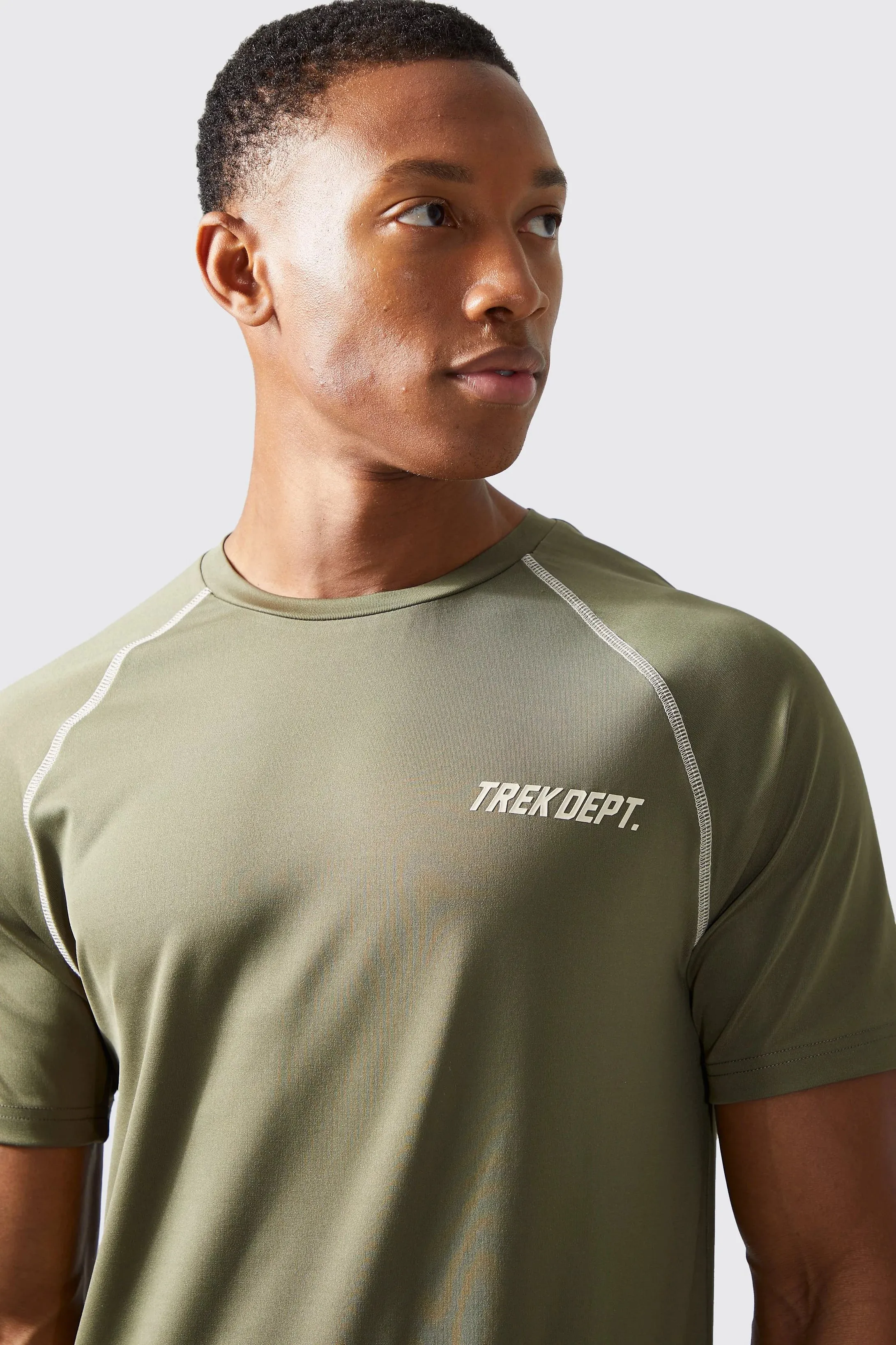 ACTIVE MUSCLE PERFORMANCE TOPSTITCH T-SHIRT
