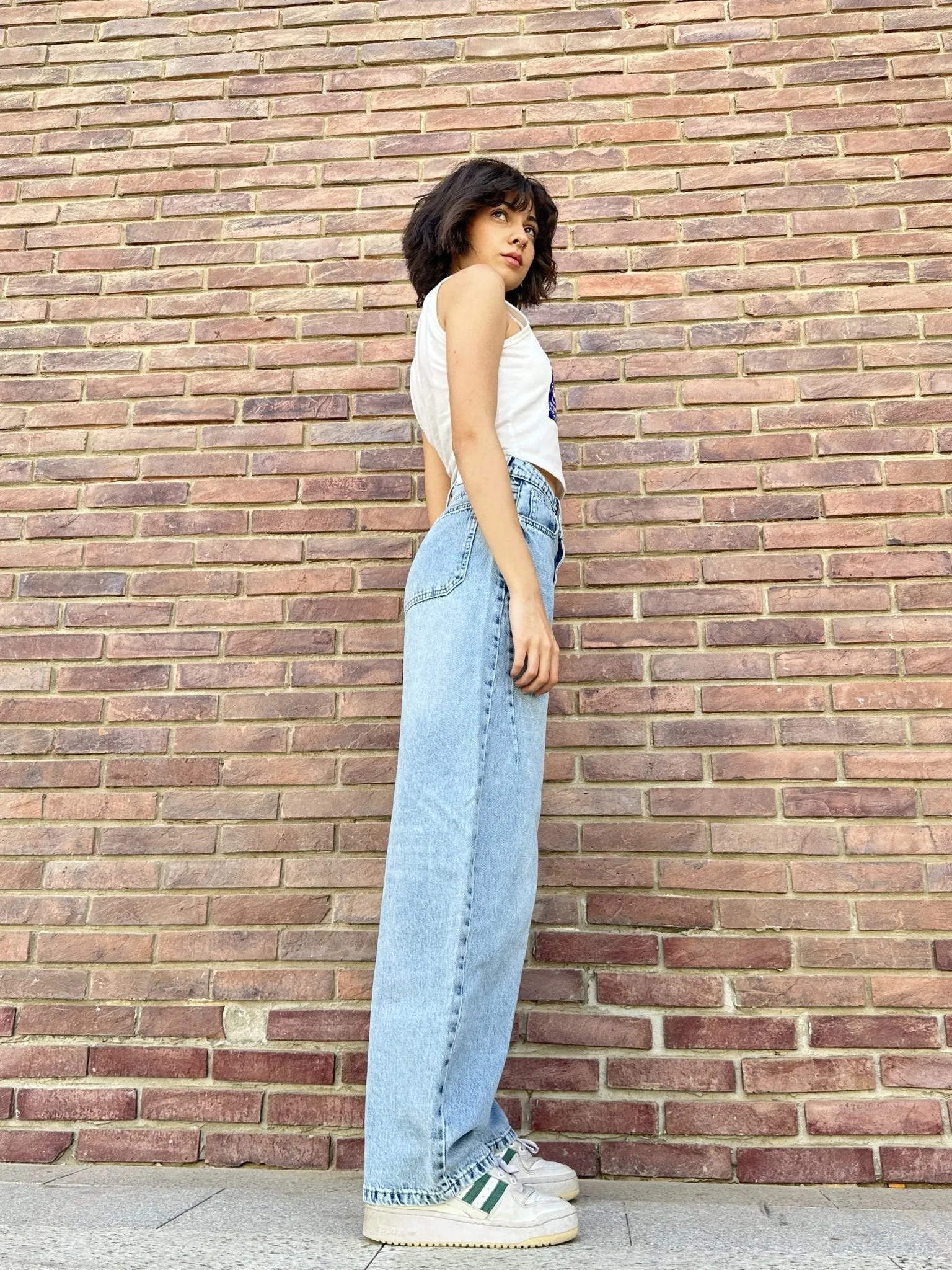 Balloon - Light Acid Wash Jeans.