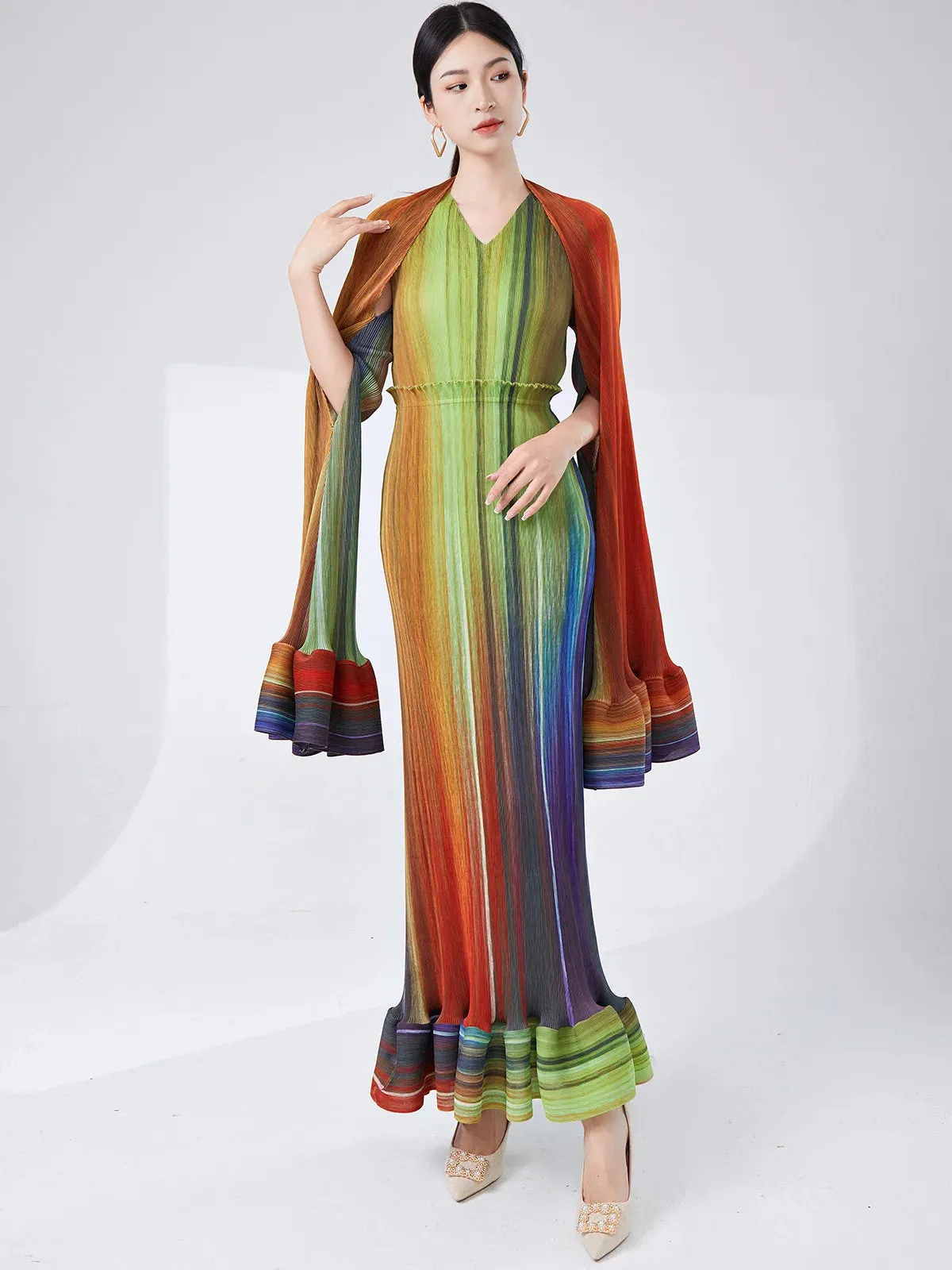 Designer Pleated Shawl Sleeveless Dress
