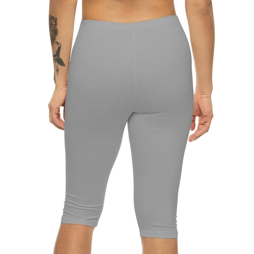 REVOLUTION Women’s Capri Leggings (AOP)